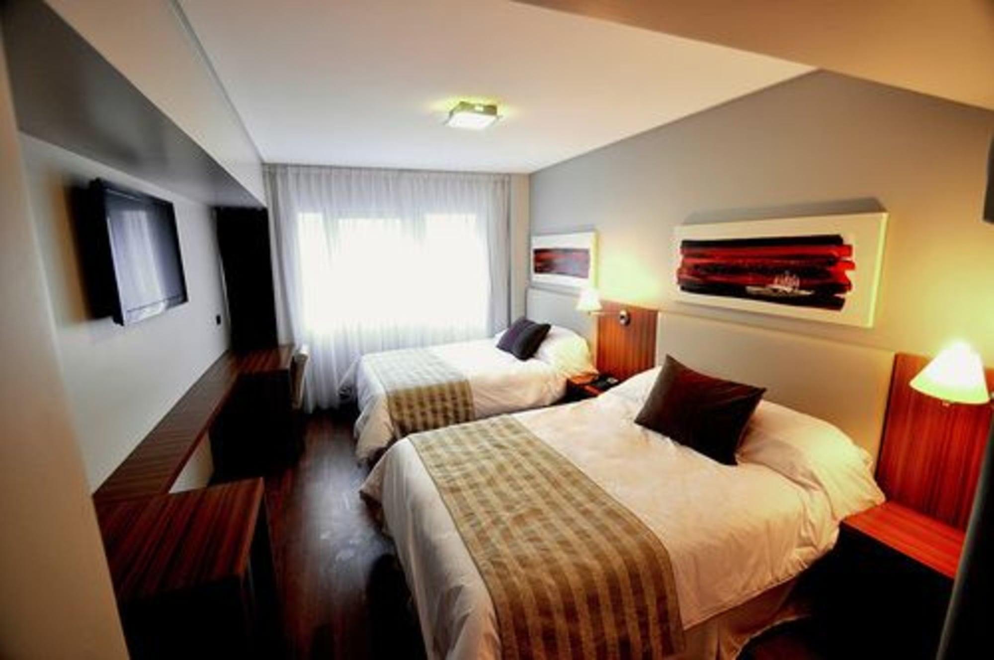 Hotel Bicentenario Suites & Spa Сан-Мигель-де-Тукуман Экстерьер фото